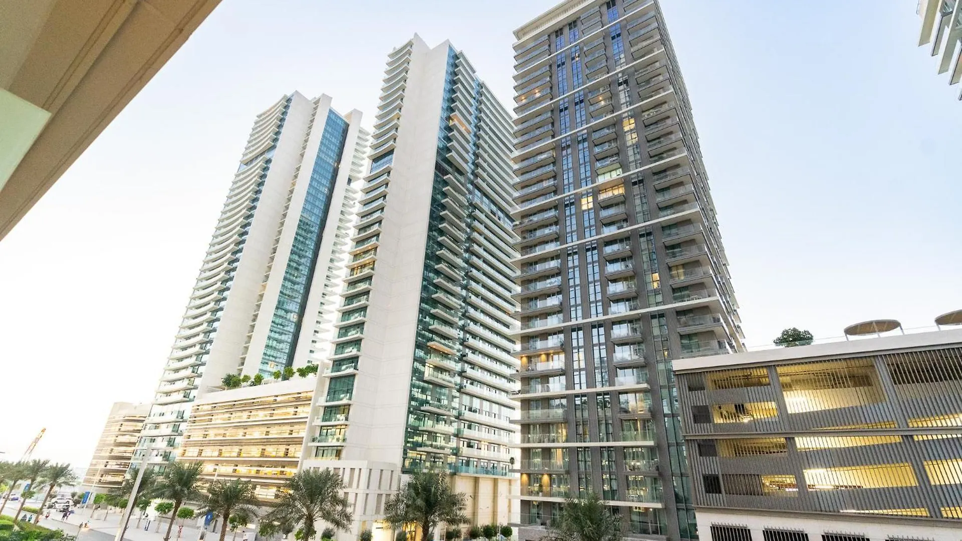 Citihome - 1Br In Marina Vista At Beach Front Dubai Apartment